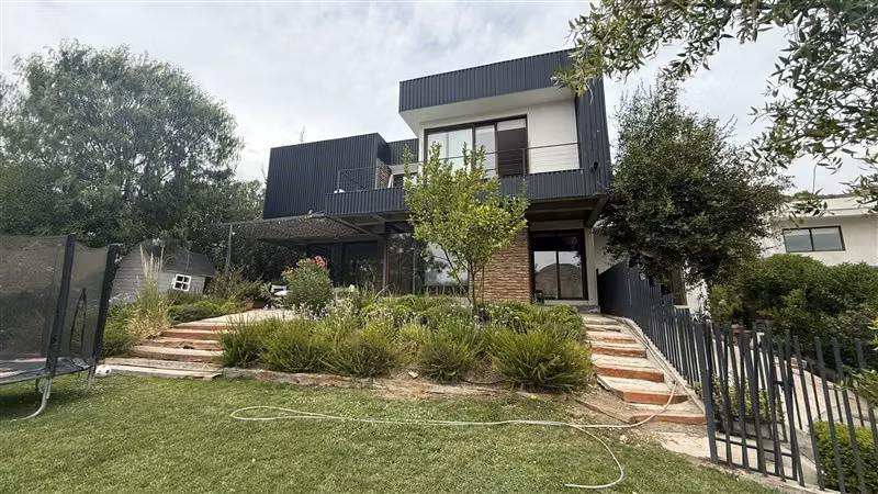 Casa en venta de 3 dorm. en Colina