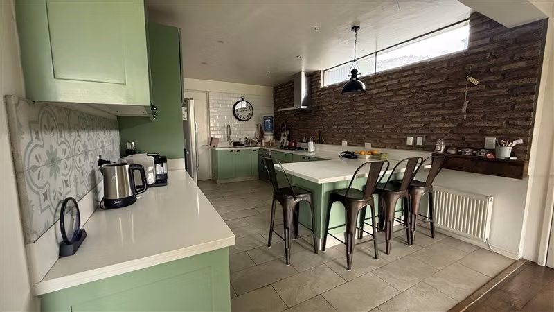 Casa en venta de 3 dorm. en Colina