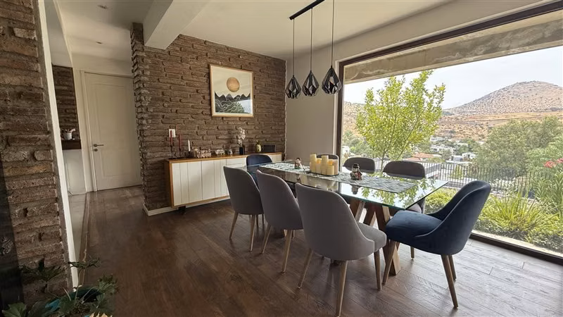 Casa en venta de 3 dorm. en Colina