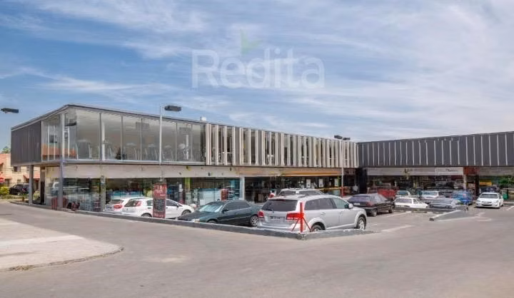 Local Comercial 200m2 flujo Strip Peñalolén