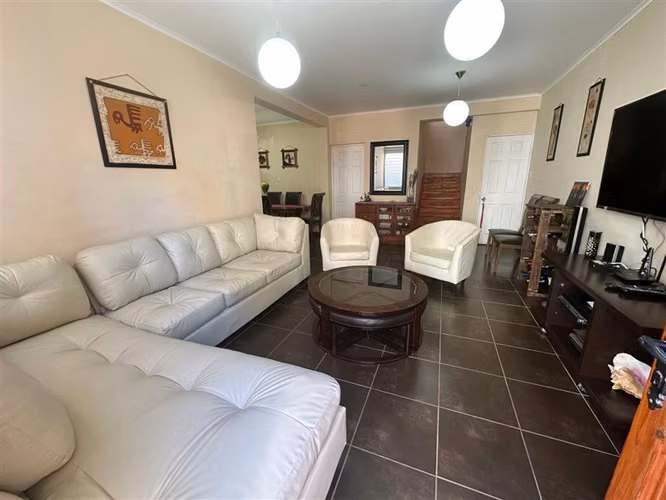 Se vende casa condominio 4 dorm 3baños y 1 estacionamiento