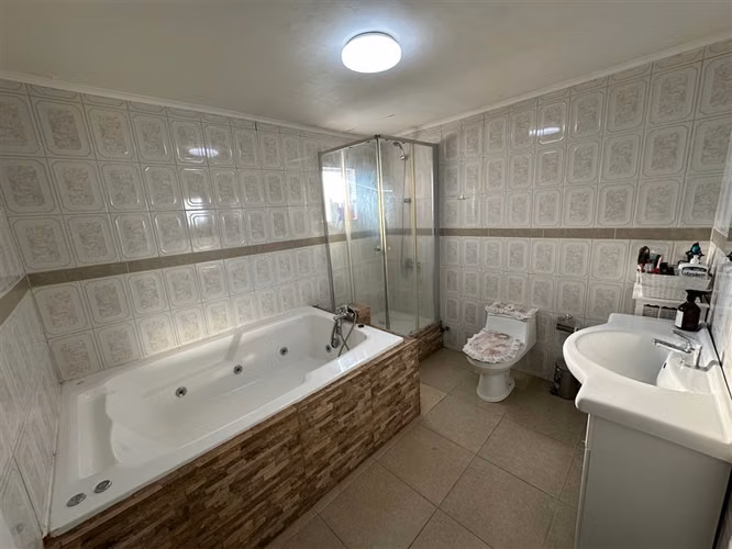 Se vende casa condominio 4 dorm 3baños y 1 estacionamiento