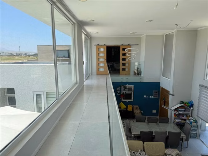 Casa en venta de 4 dorm. en La Serena