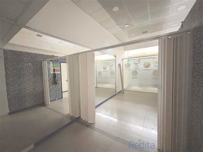 Local comercial 1er Piso 62,75m strip Av. La Florida