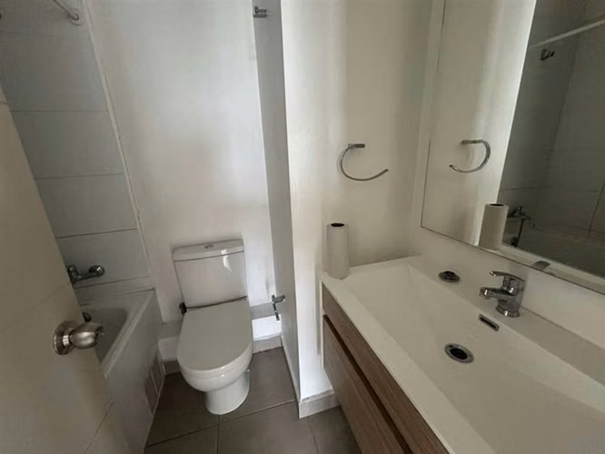 Venta de depto 2 dorm. Y 2 baños, metro Lo Ovalle