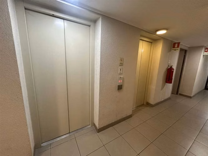 Venta de depto 2 dorm. Y 2 baños, metro Lo Ovalle