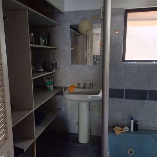 Venta de linda casa 5 dormitorios La Florida