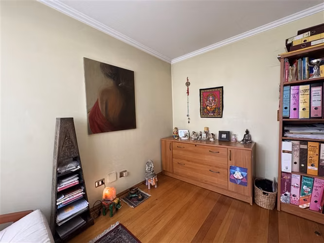 Amplia y bella Casa en condominio en La Reina - Imagen 11