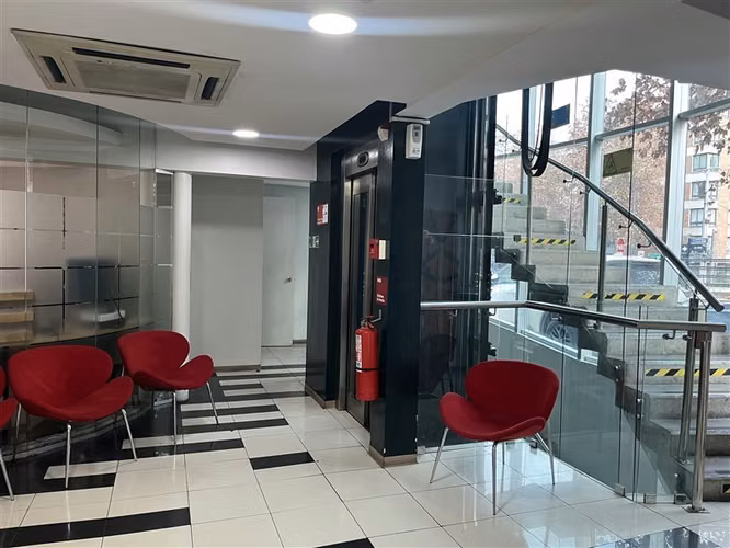 Oficina en arriendo en Providencia