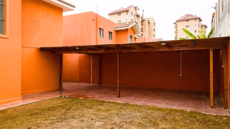 Casa en venta de 4 dorm. en La Serena