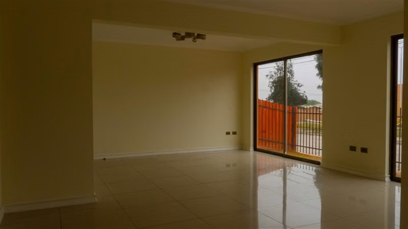 Casa en venta de 4 dorm. en La Serena