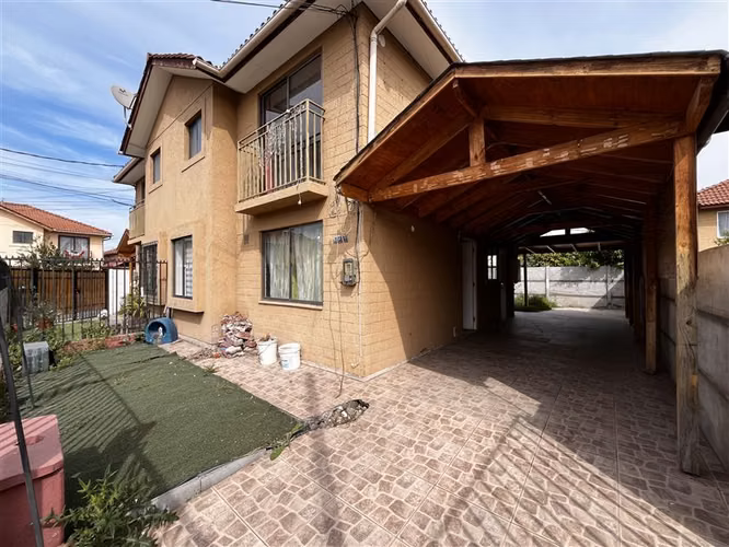 Venta gran casa 5D 3B en Portales de Santa Ana, Maipú