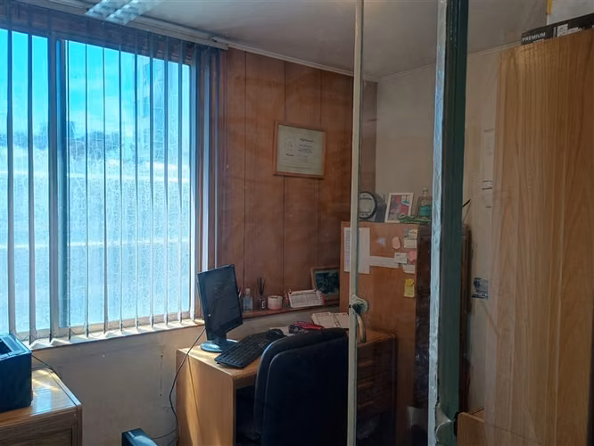 Venta de amplia oficina duplex en metro U de Chile, Santiago - Imagen 3