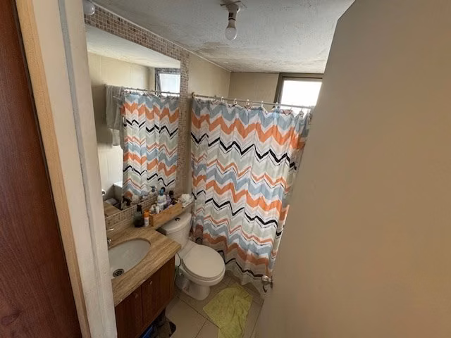Amplio Departamento en venta de 3 dorm. en La Florida