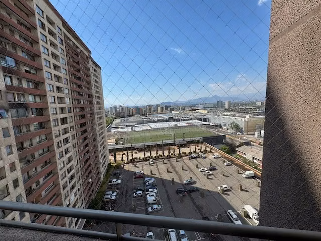 Amplio Departamento en venta de 3 dorm. en La Florida
