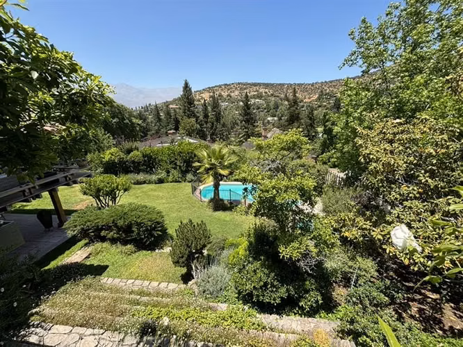 Casa en Venta en Lo Barnechea