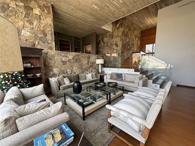 Casa en Venta en Lo Barnechea - Imagen 5