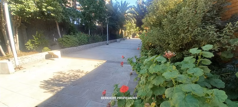 Depto en venta de 1 dorm. en Providencia a 2 cuadras metro