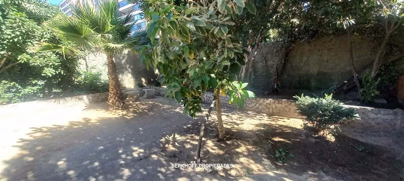 Depto en venta de 1 dorm. en Providencia a 2 cuadras metro