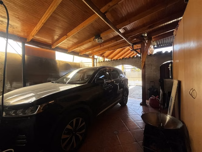 Casa en venta de 6 dorm 4 baños en Maipú