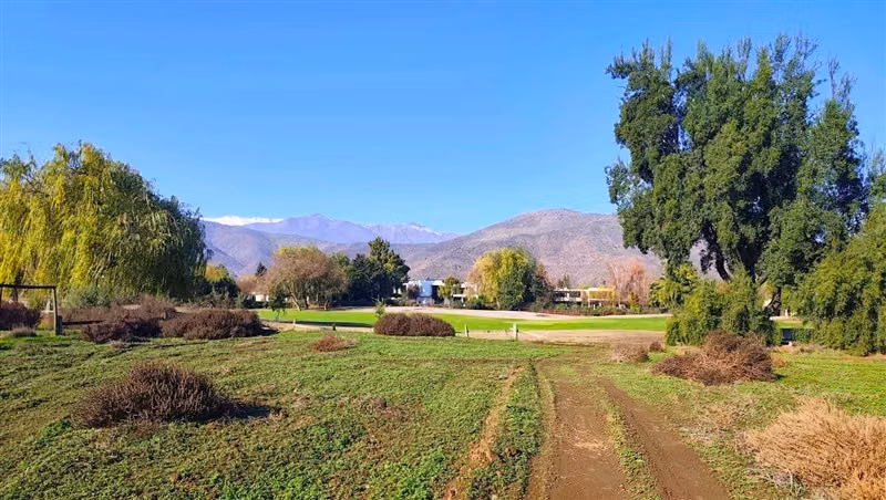 Sitio en venta en Brisas de Chicureo