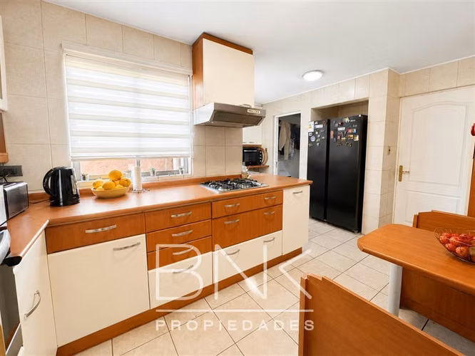 Casa Condominio venta 4 dormitorio Julia Bernstein/Larrain