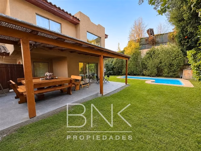 Casa Condominio venta 4 dormitorio Julia Bernstein/Larrain