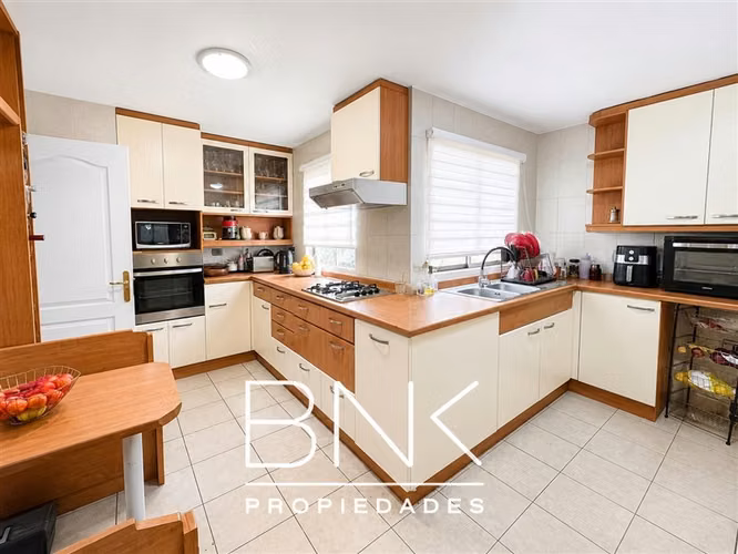 Casa Condominio venta 4 dormitorio Julia Bernstein/Larrain