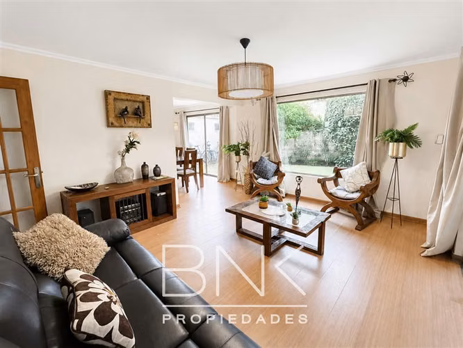 Casa Condominio venta 4 dormitorio Julia Bernstein/Larrain
