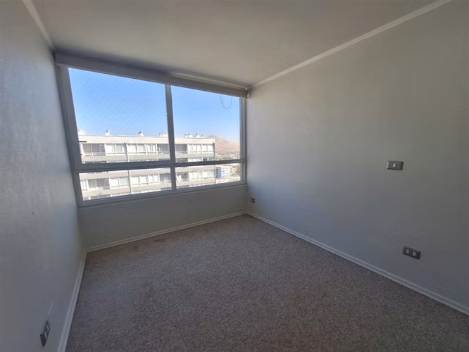 Departamento en venta de 2 dorm. con estac. en Independencia