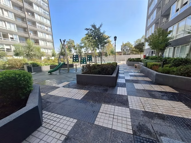 Departamento en venta de 2 dorm. con estac. en Independencia