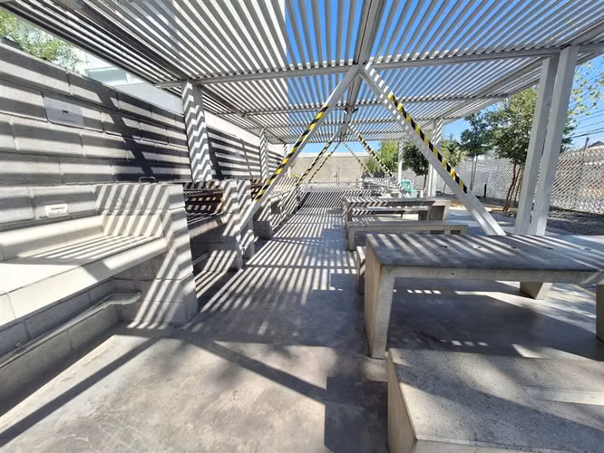 Departamento en venta de 2 dorm. con estac. en Independencia