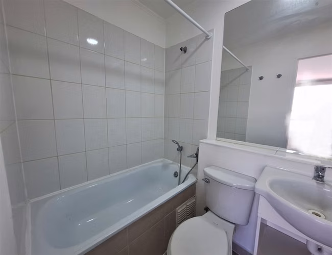 Departamento en venta de 2 dorm. con estac. en Independencia