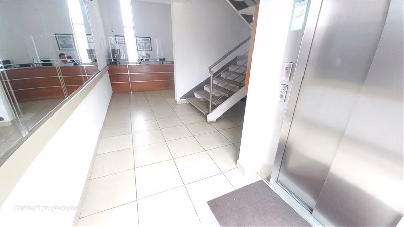 Oficina en venta en Lo Barnechea, 4 privados, 3 baños - Imagen 24
