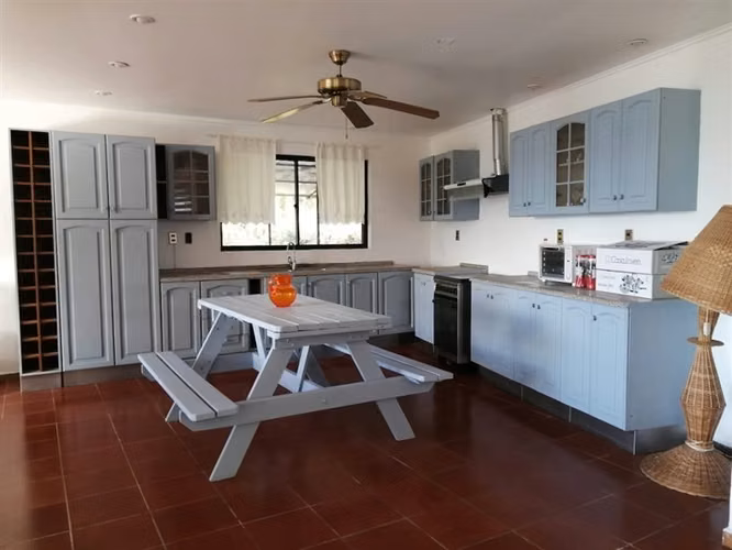 Casa en venta de 10 dorm. en Las Cabras