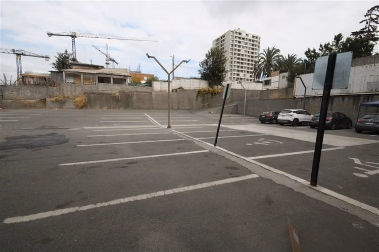 Local Comercial para Retails o logística Plaza de Maipu