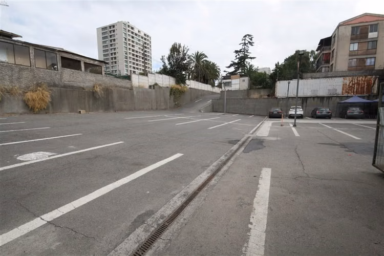Local Comercial para Retails o logística Plaza de Maipu
