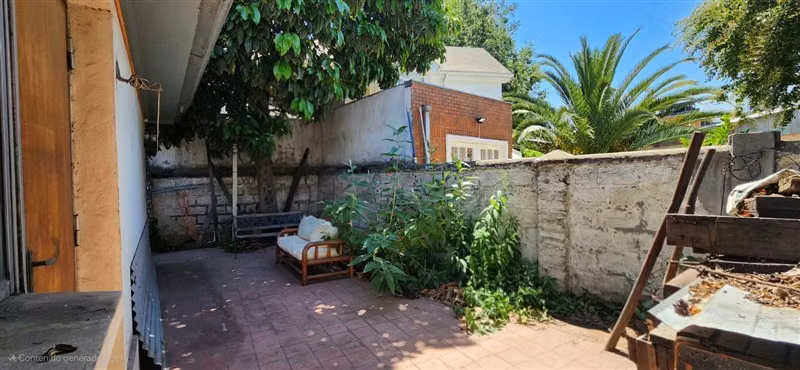 Venta, casa en pasaje cerrado, Metro Fernando Castillo V.
