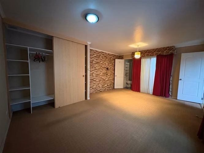 TusCorredores vende espectacular Casa esquina Modelo Lingue