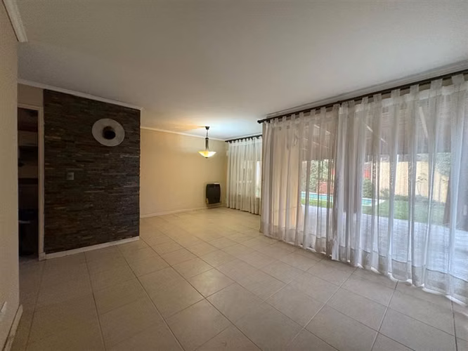 TusCorredores vende espectacular Casa esquina Modelo Lingue