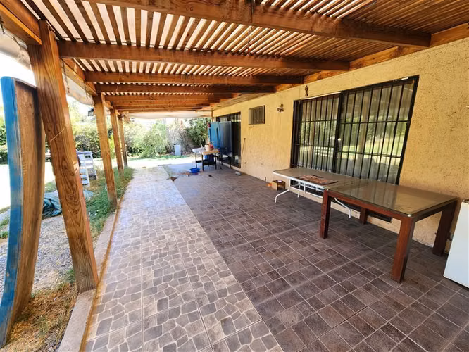 Casa en venta de 5 dorm. en Peñaflor gran terreno