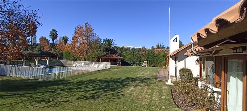Casa en venta de 4 dorm. en Huechuraba