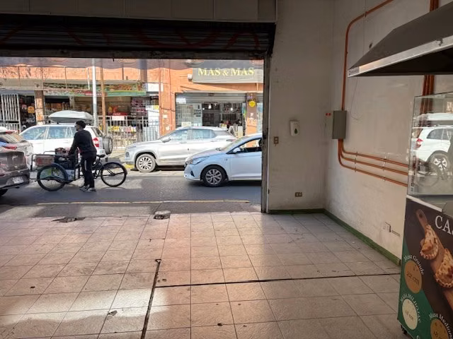 Local Comercial en arriendo en Recoleta