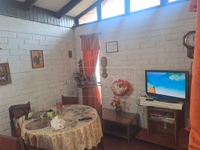 Casa en venta de 3 dorm. en La Florida