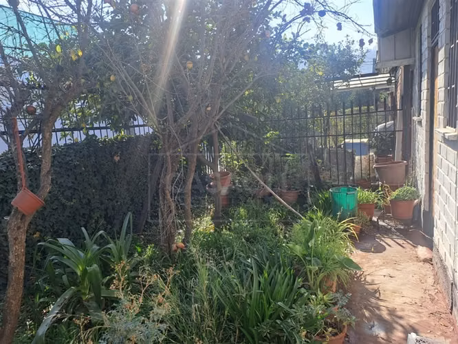 Casa en venta de 3 dorm. en La Florida