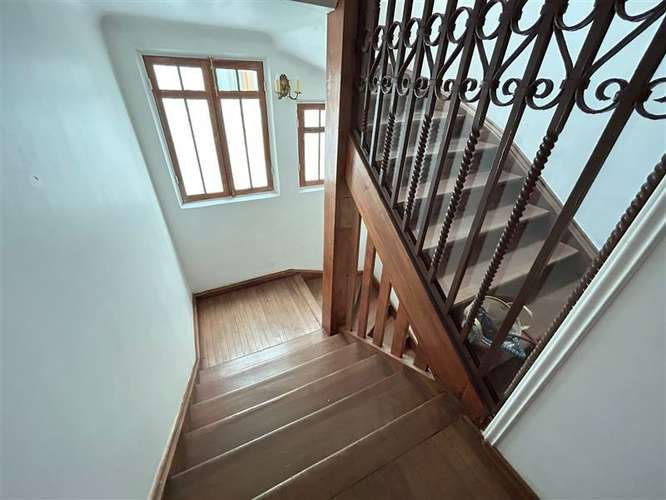 Casa en venta de 9 dorm. en Santiago - Imagen 2
