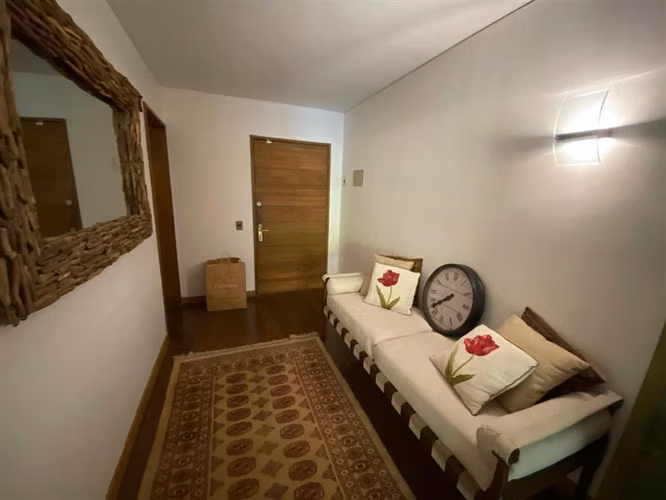 Departamento en venta de 3 dorm. en Lo Barnechea Primer Piso