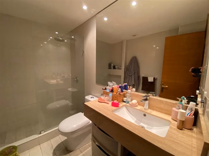 Departamento en venta de 3 dorm. en Lo Barnechea Primer Piso