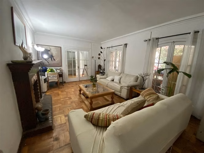 Venta Casa para Remodelar, Sector Apumanque, Las Condes