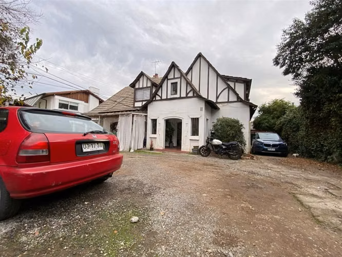 Venta Casa para Remodelar, Sector Apumanque, Las Condes